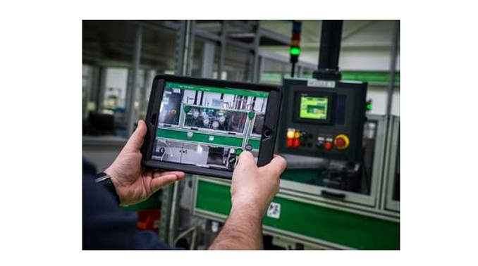 Application d’aide à la maintenance combinant 5G et réalité augmentée dans l’usine du Vaudreuil de Schneider Electric.