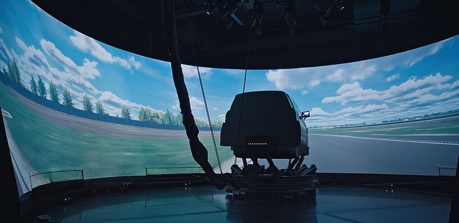 simulateur de conduite virtuelle de Bridgestone